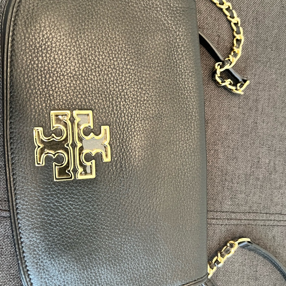 Tory Burch Black Crossbody Bag with Gold Accents - Picture 5 of 10